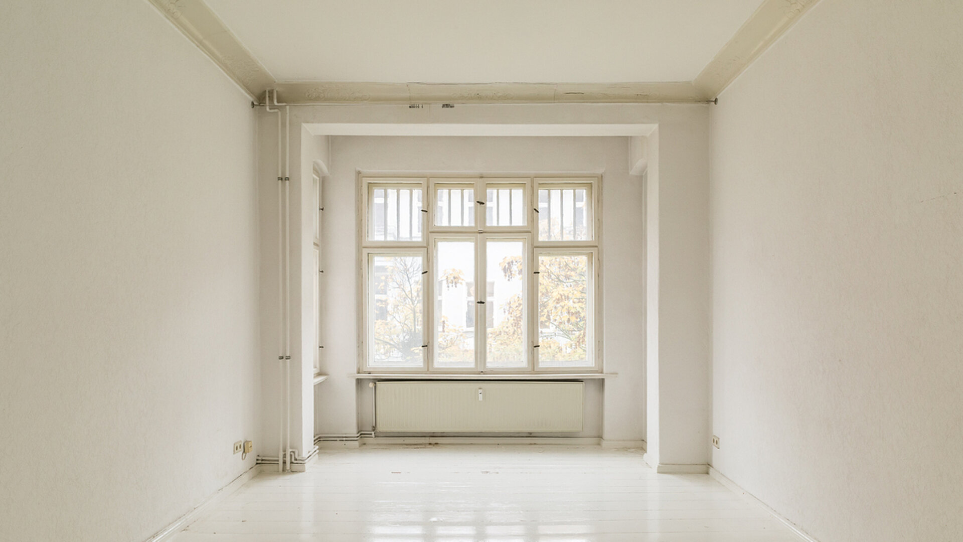 Sanierungsbedürftige 2 Zimmer Wohnung mit Balkon