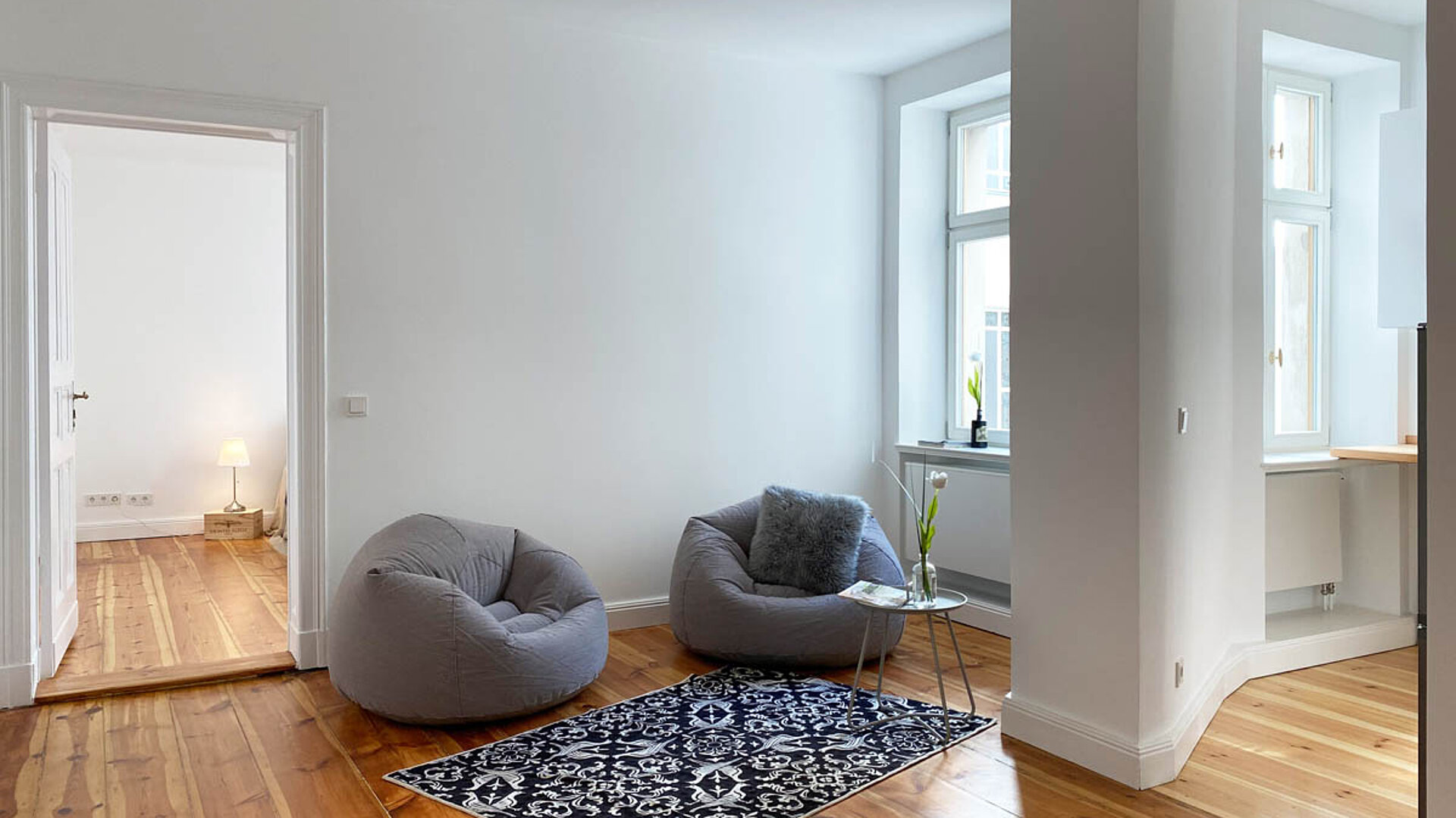 2 Zimmer Altbauwohnung - komplett saniert 